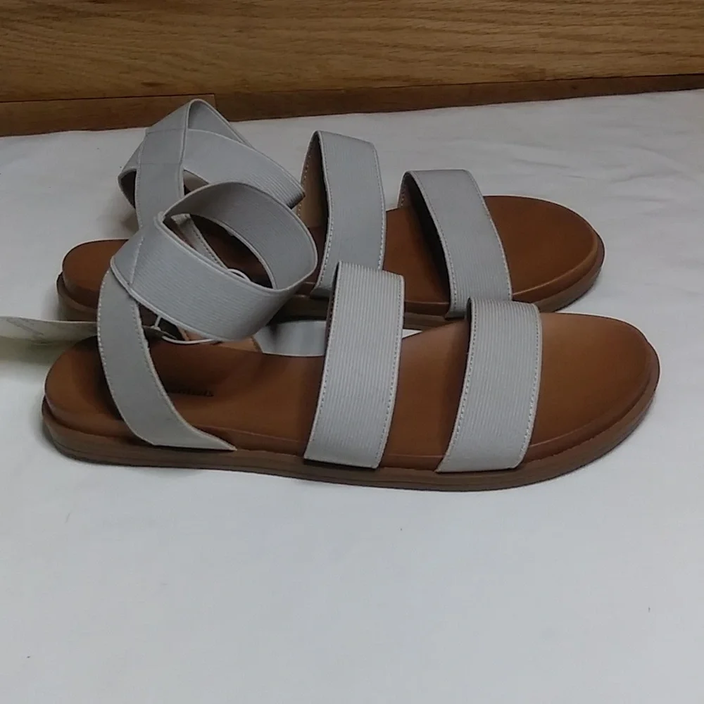 Amazon Essentials Sandals - Picture 4 of 6